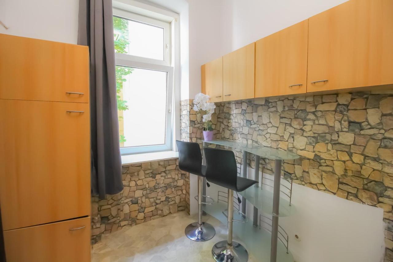 Ss Family 3 Bedroom Apartment In Praterstern Area Dw8 Vienna Esterno foto
